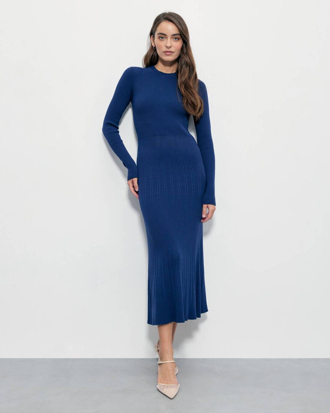 Midi dress in elastic viscose yarn 