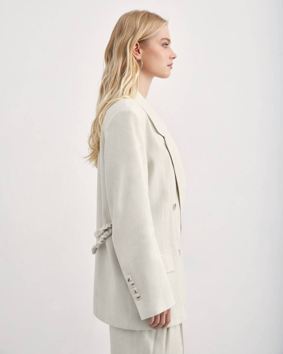 Double-breasted linen jacket 
