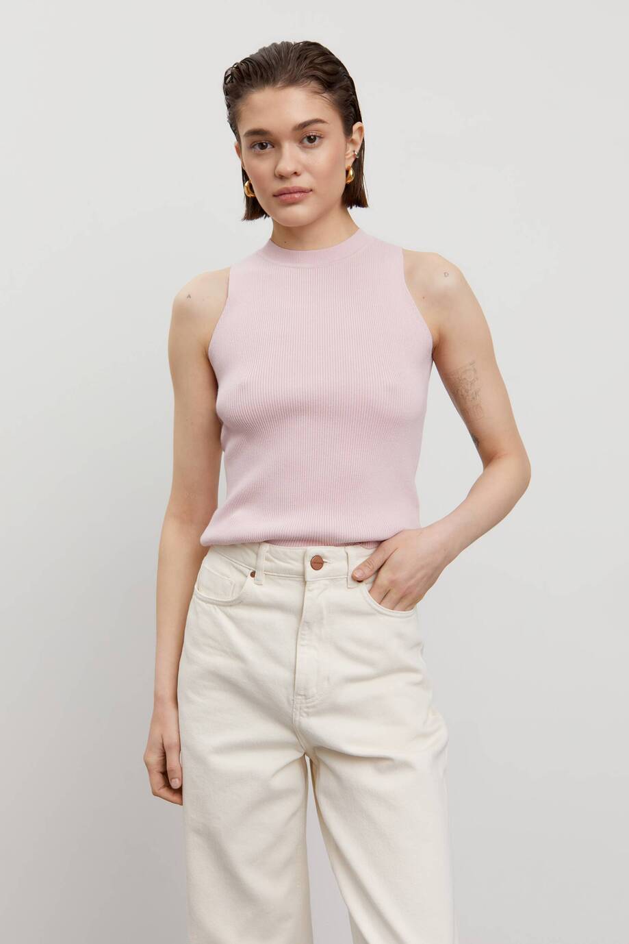 Knitted ribbed top