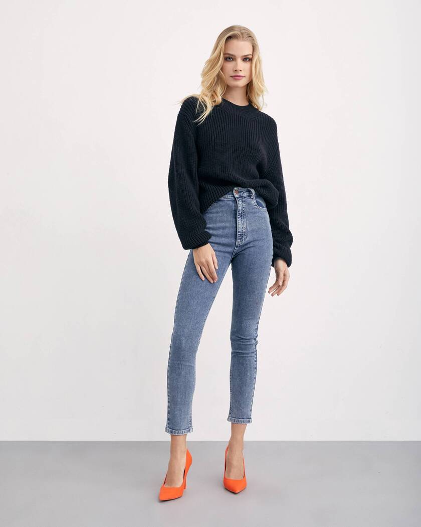 картинка Джинсы HAILEY  магазин Одежда+ являющийся официальным дистрибьютором в России 