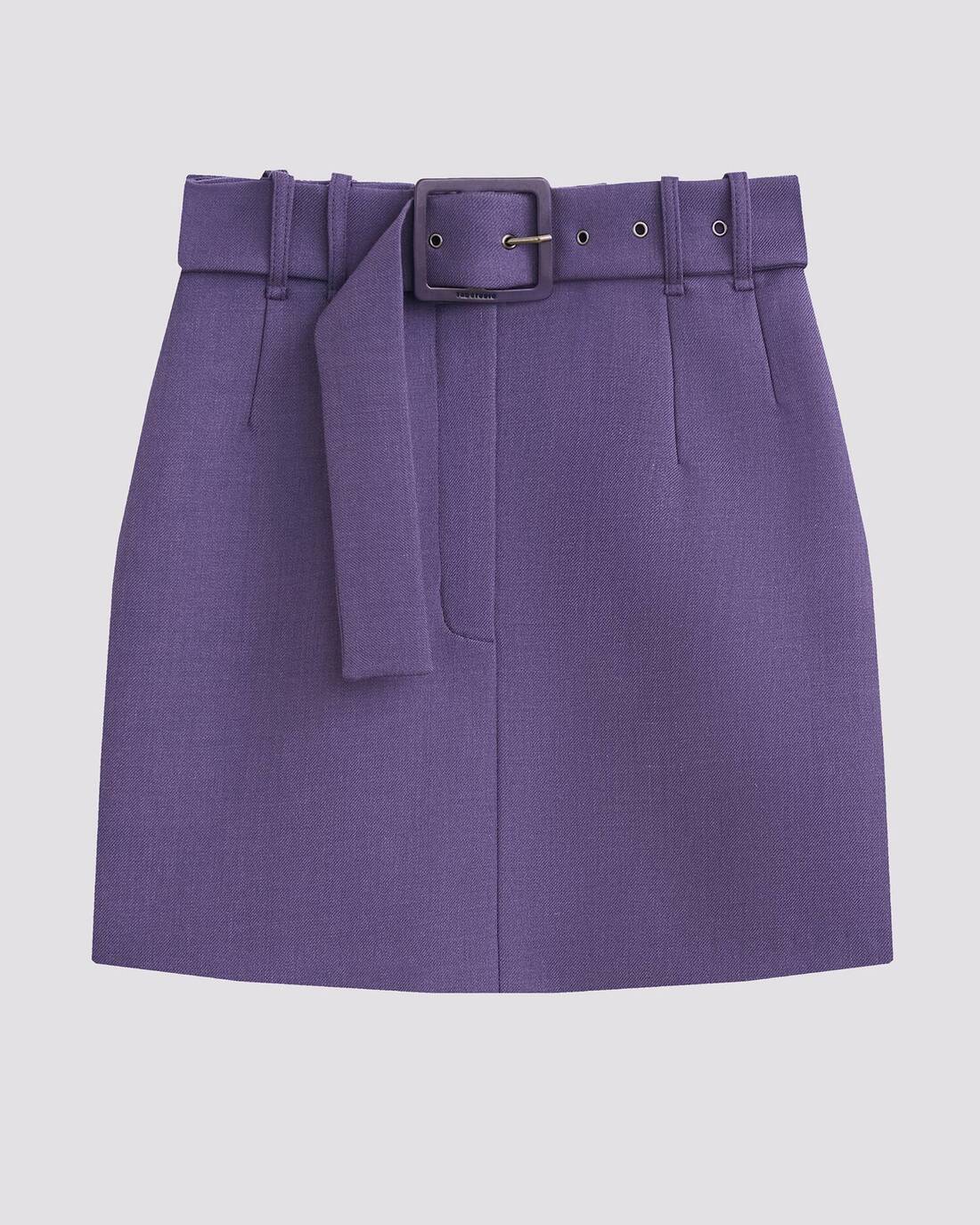 Mini skirt with a square buckle