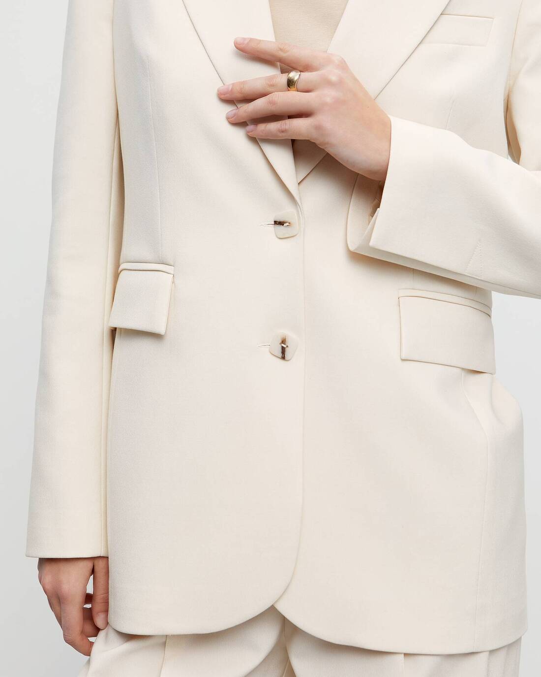 Semi -fitted jacket