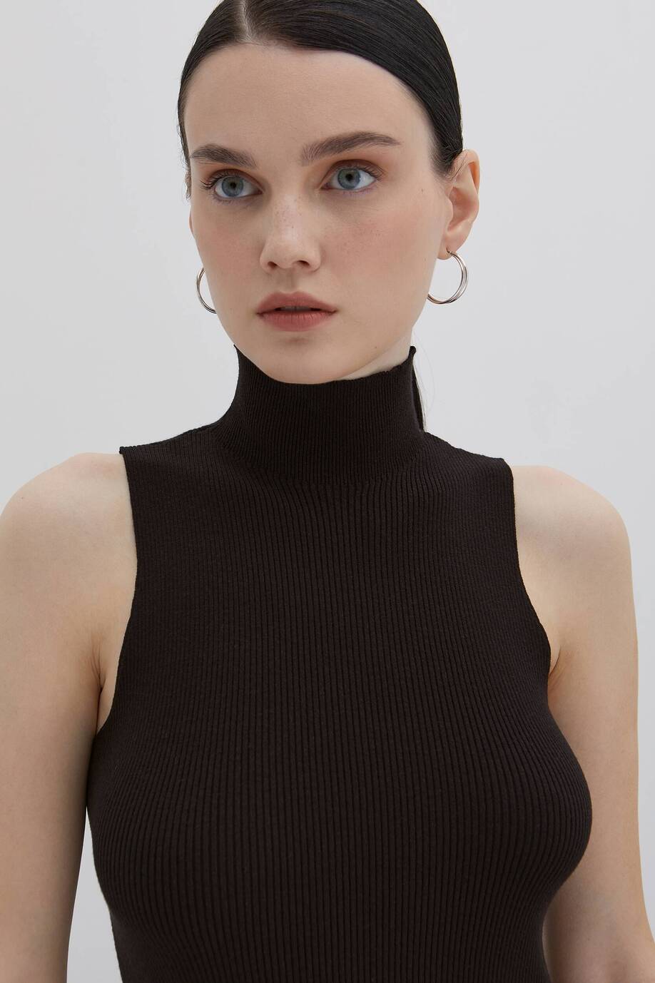 Knitted ribbed top