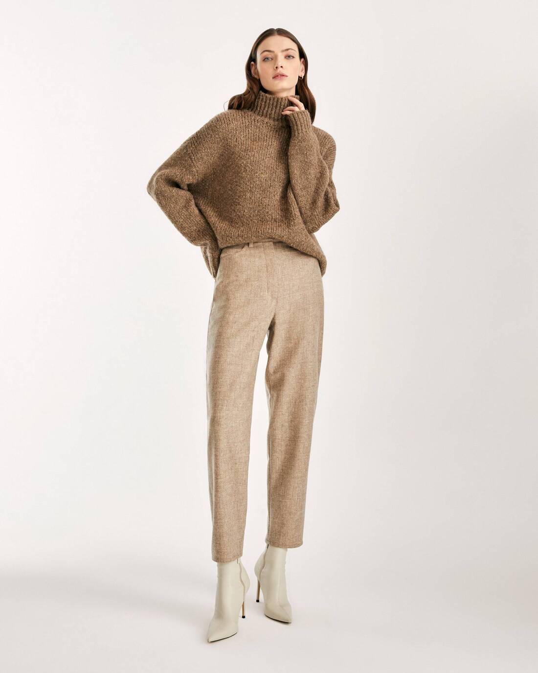 High-rise wool trousers