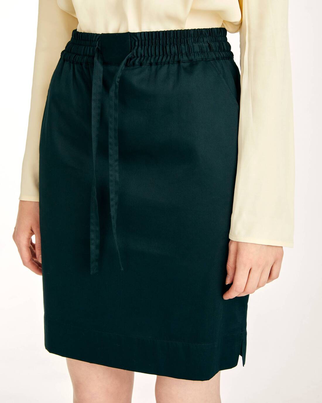 Relaxed pencil skirt 