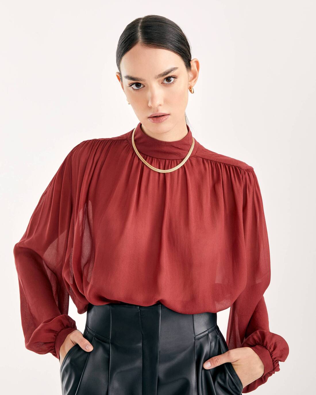 Puff sleeves airy blouse