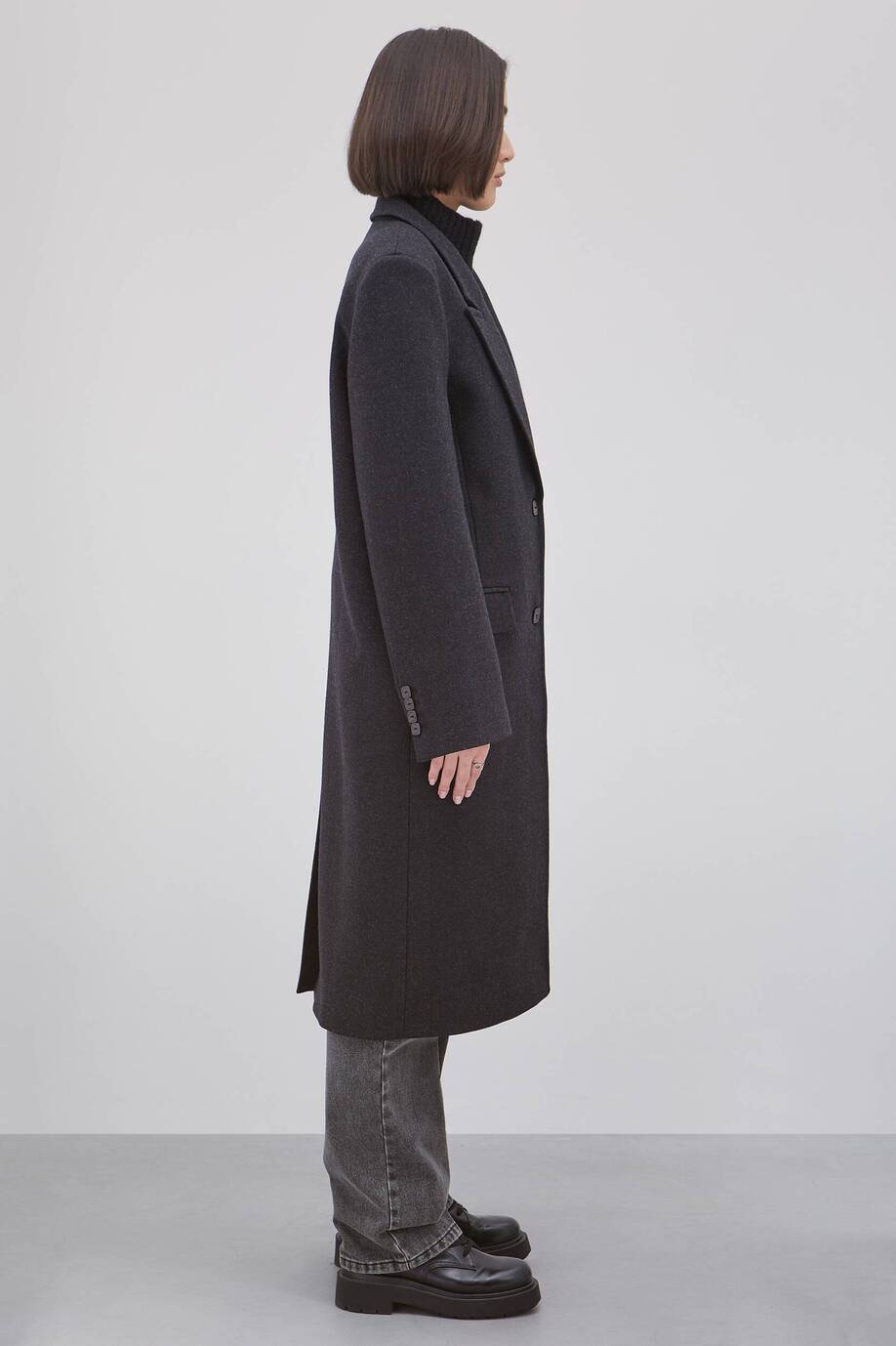 Woolen coat