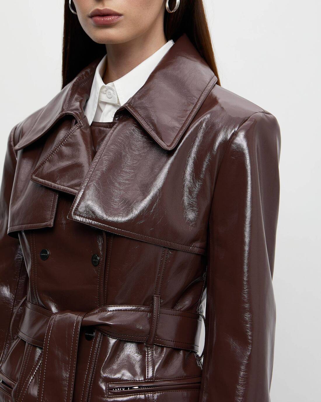 Cropped eco-leather trench coat 