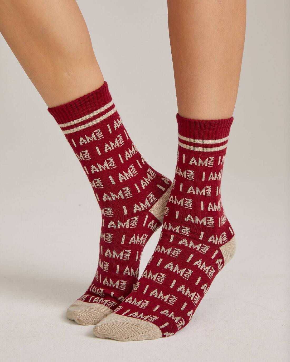 Socks with jacquard logo embroidery