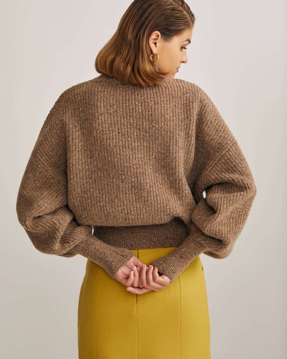 Cropped sweater with roll-down collar