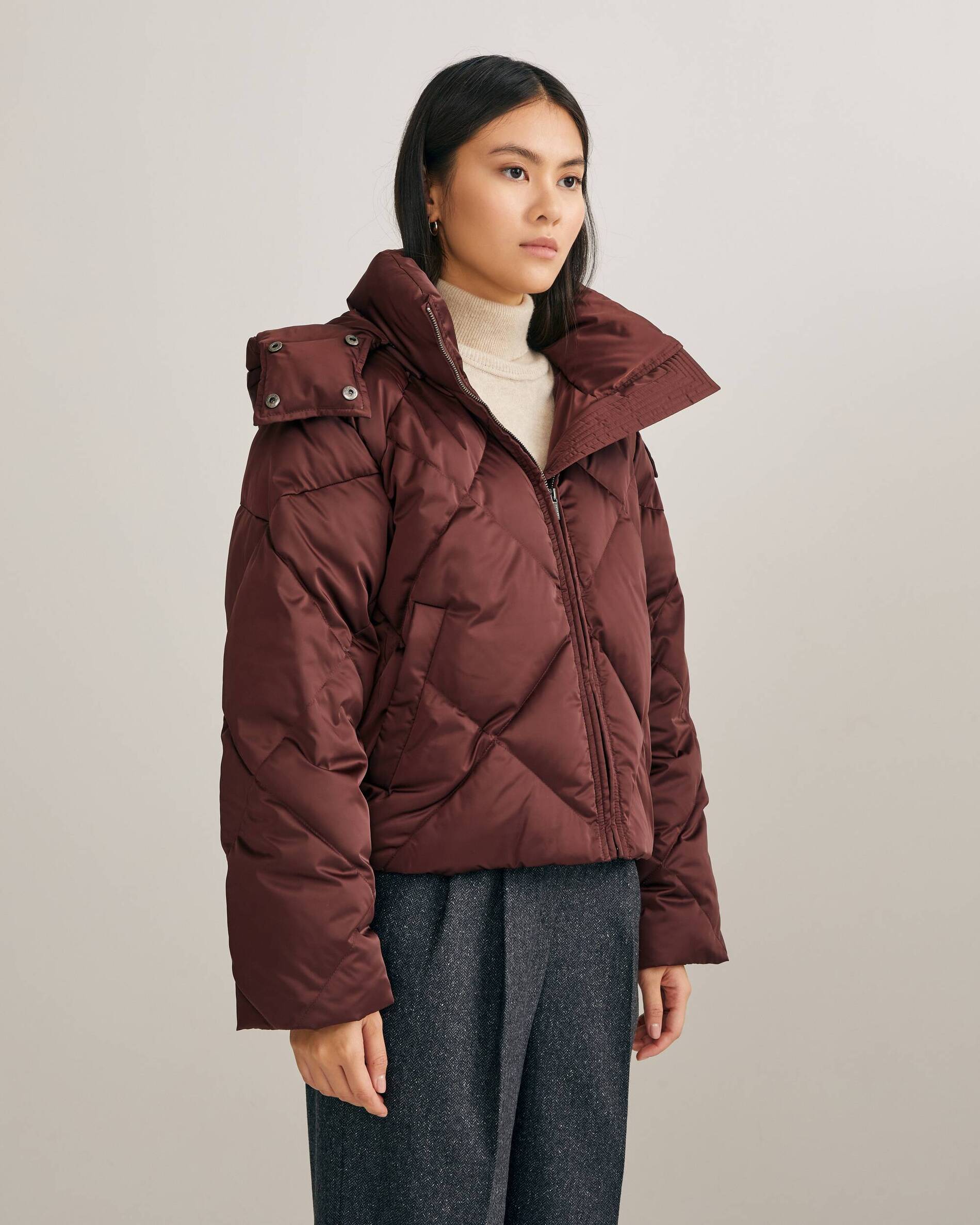 Cropped down jacket with hood
