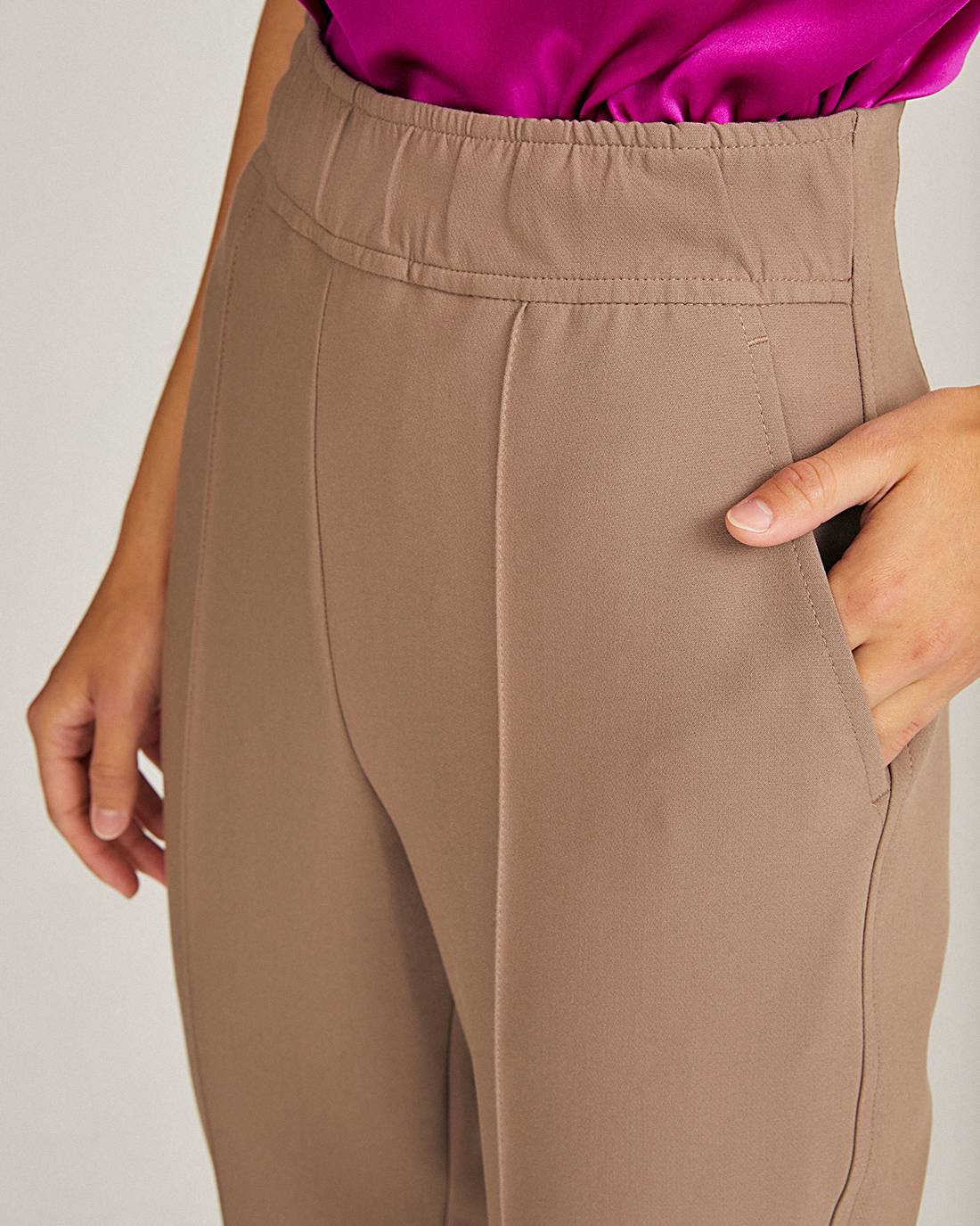 Pants with elastic waist 