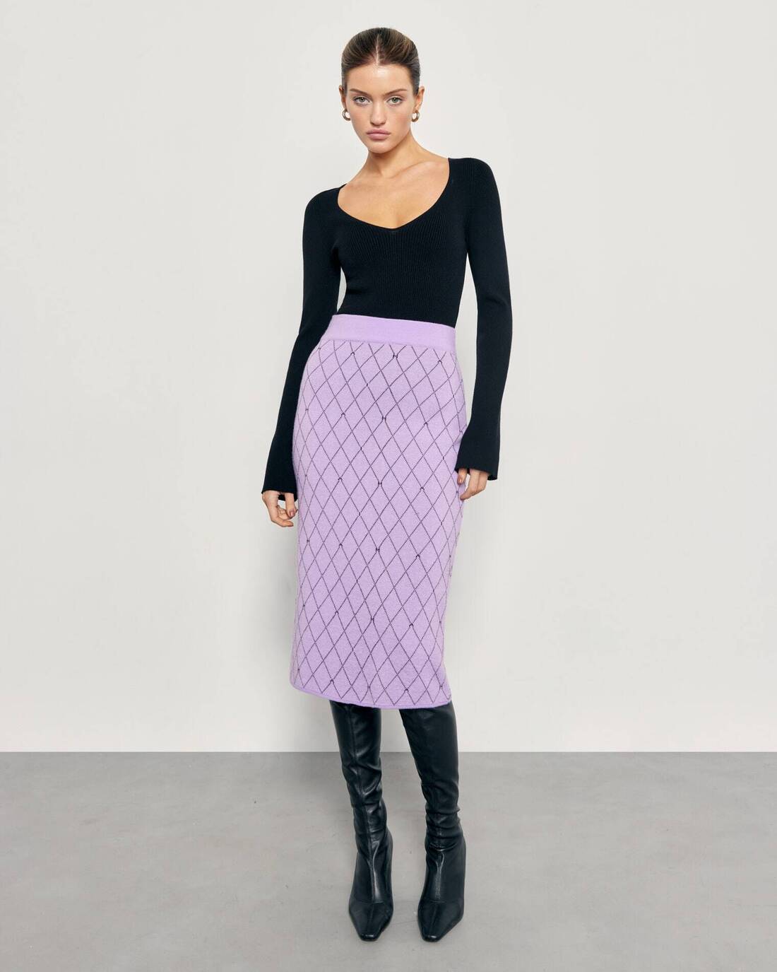 Knitted pencil skirt 
