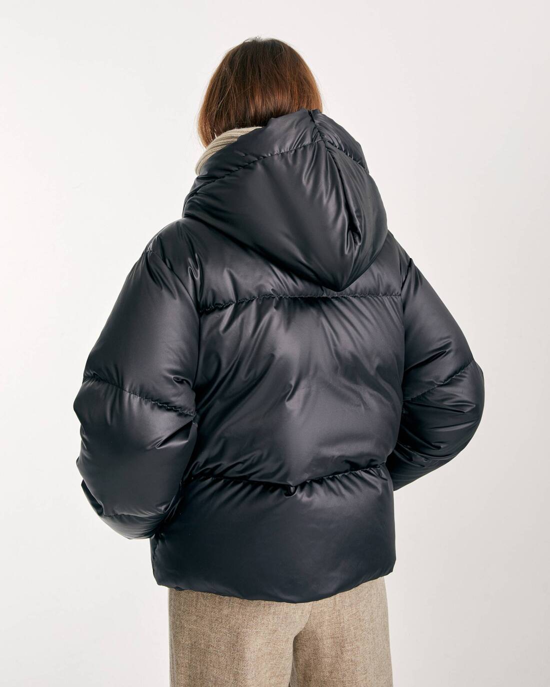 Cropped down jacket
