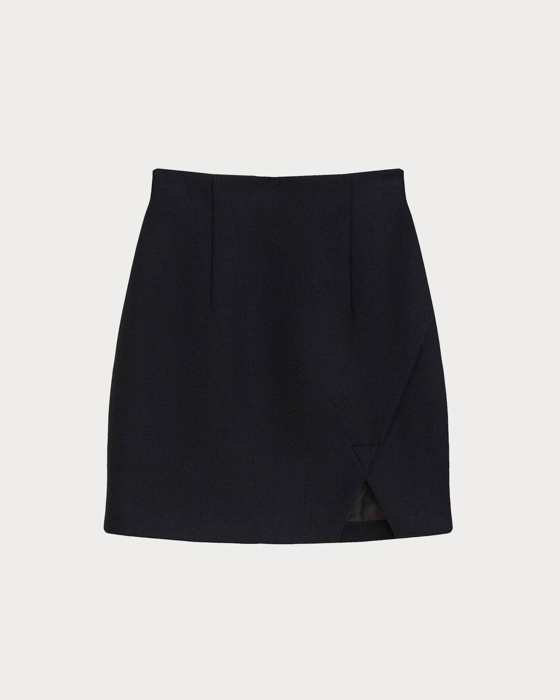 Mini skirt with slit 