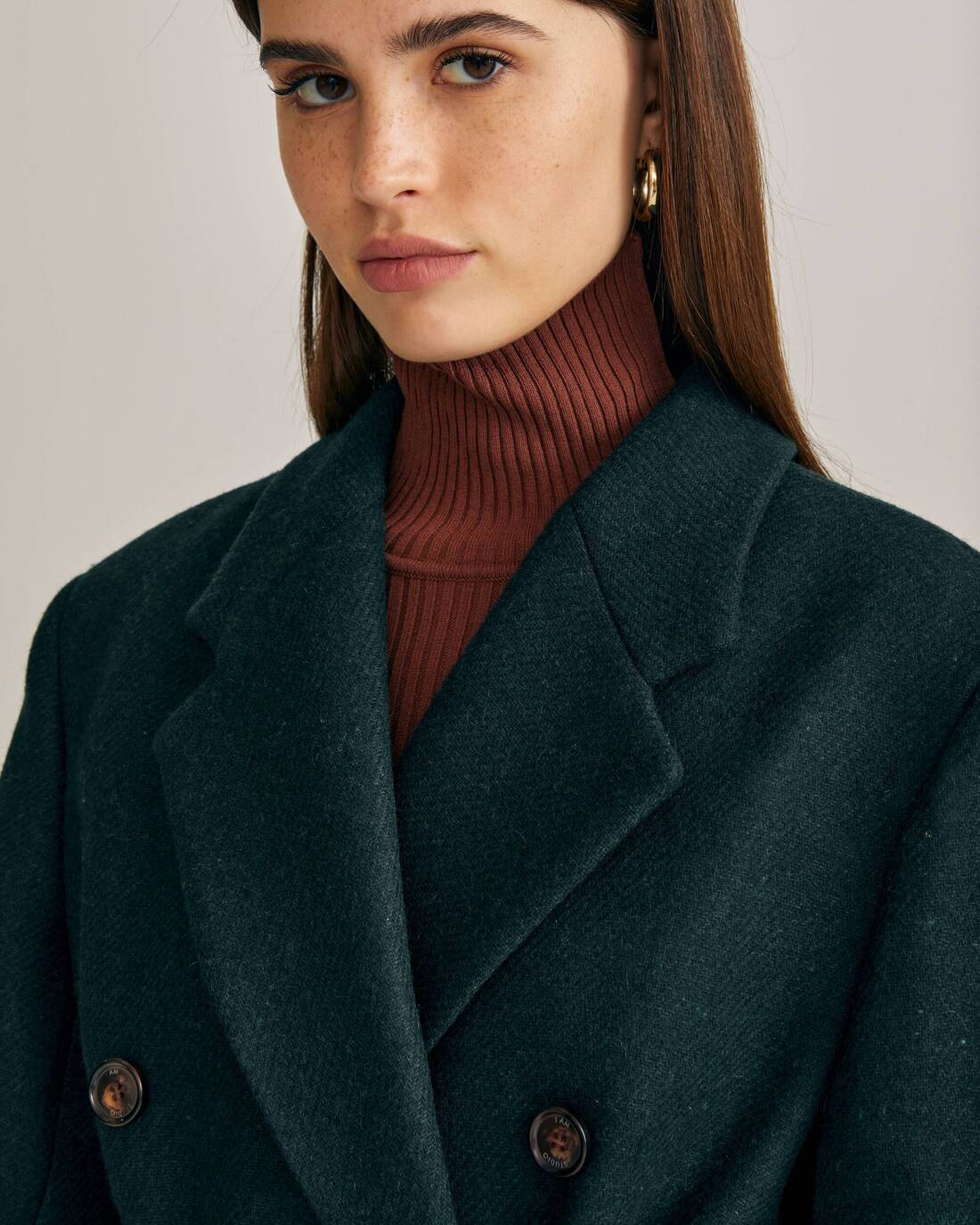 Double-breasted coat with belt 