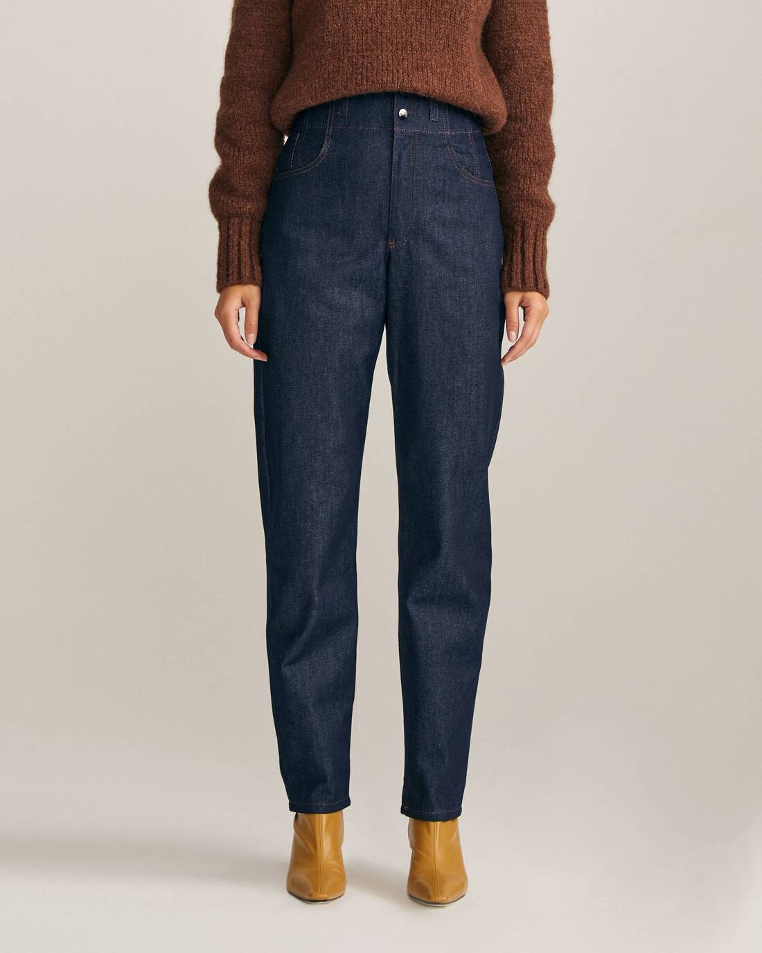 High-waisted cigarette-style trousers 