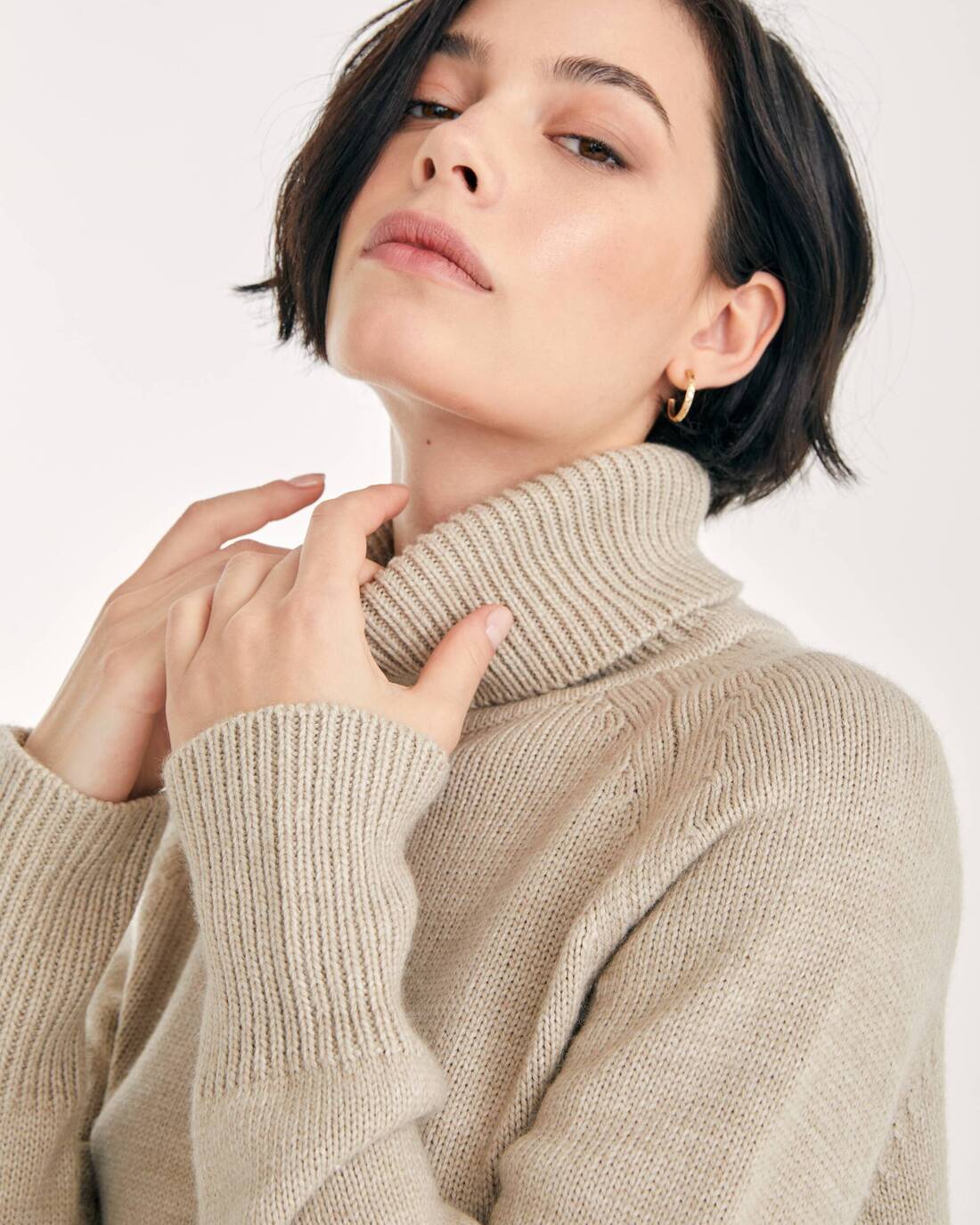 Voluminous elongated jumper