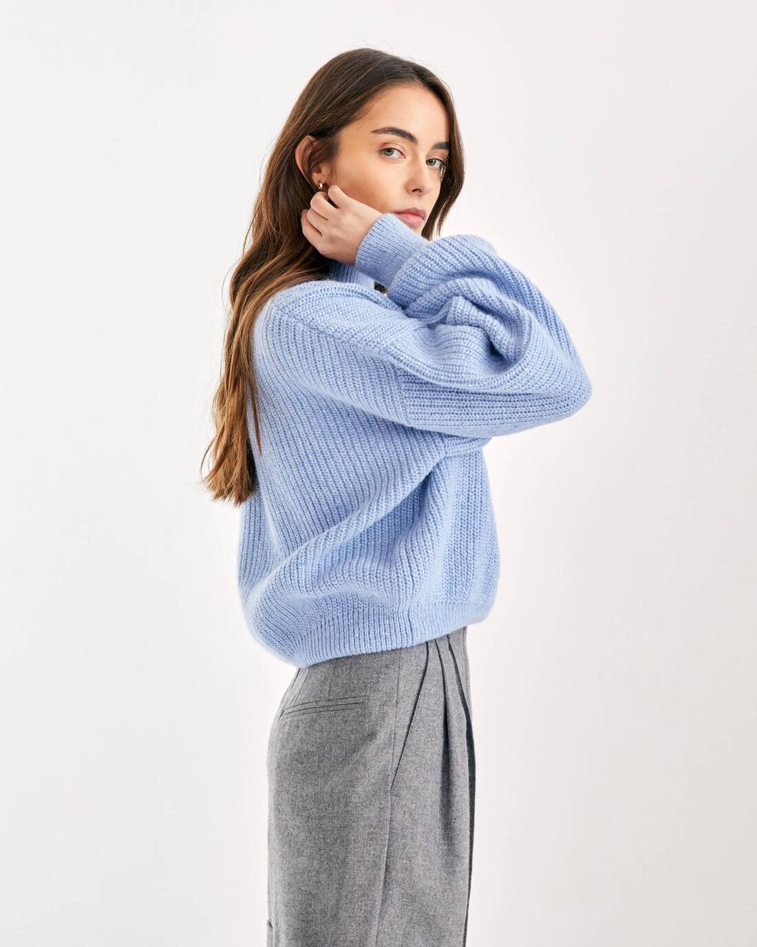 Wide sleeve croped sweater 