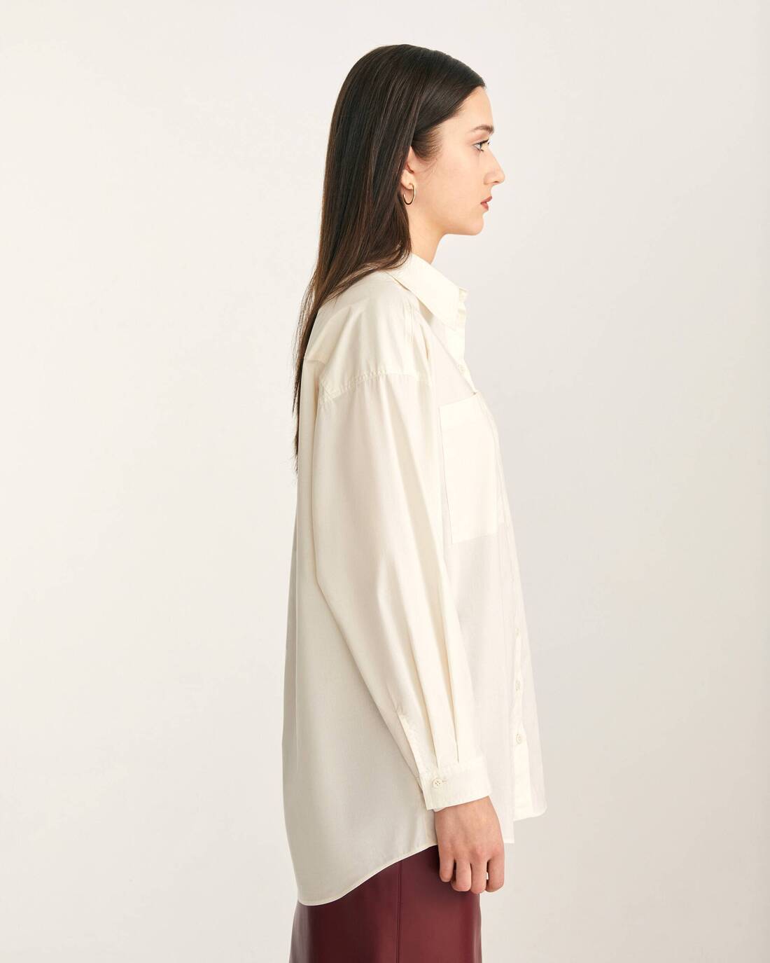 Oversized shirt with breast pockets