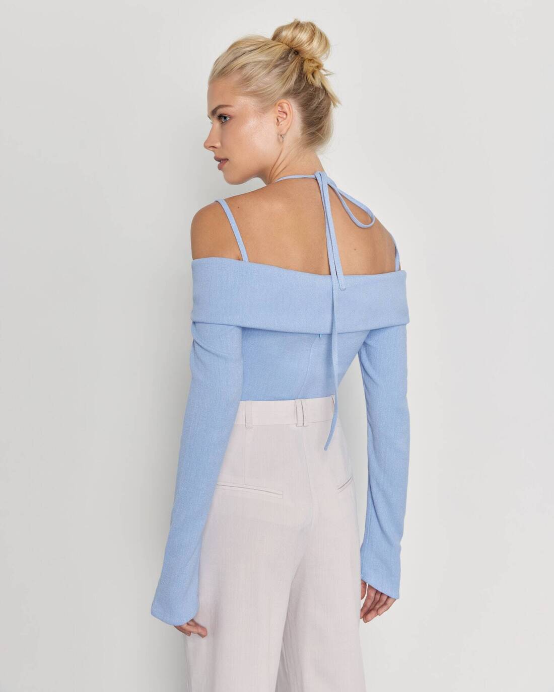 Long sleeve body 