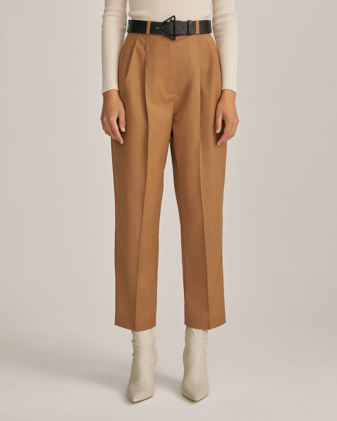 Cropped cigarette-style pants 