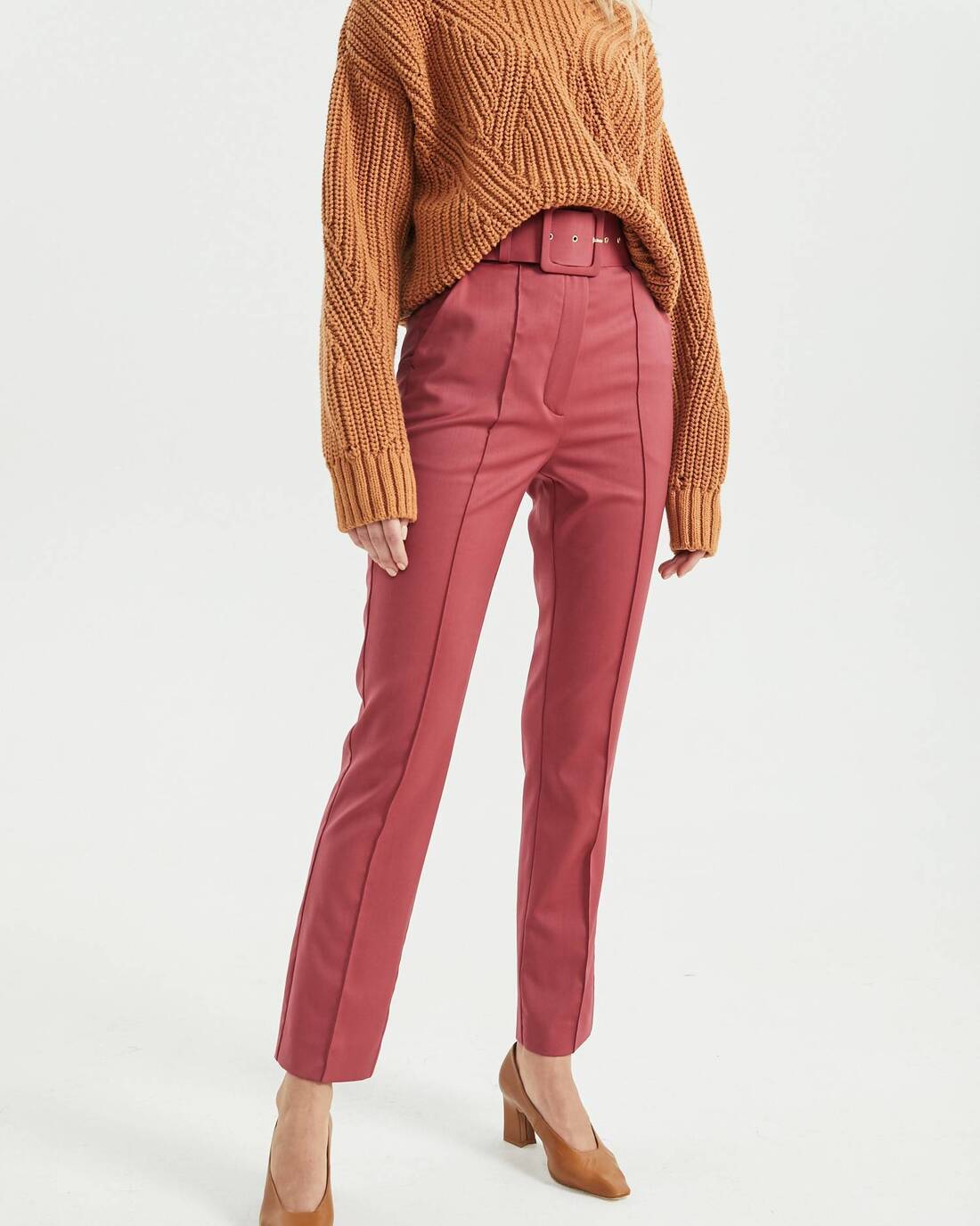 Fitted wool pants with decorative stitching