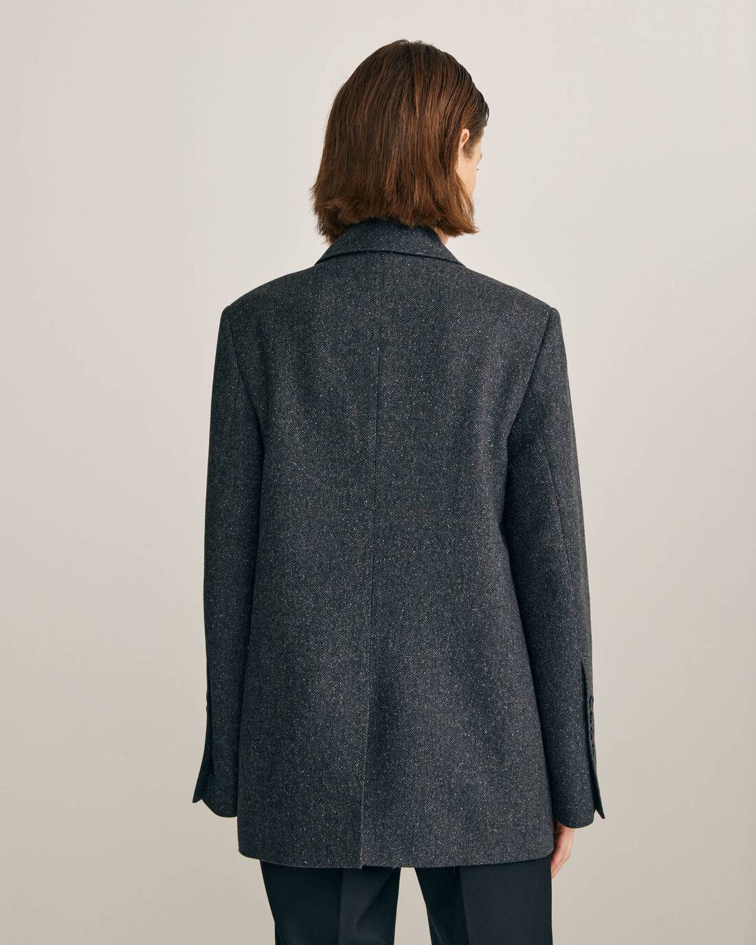 Single-breasted tweed jacket with contrast stitching 