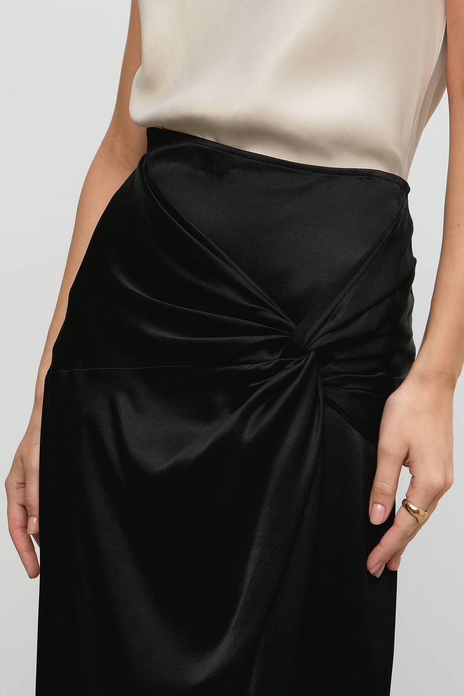 Satin skirt with a knot