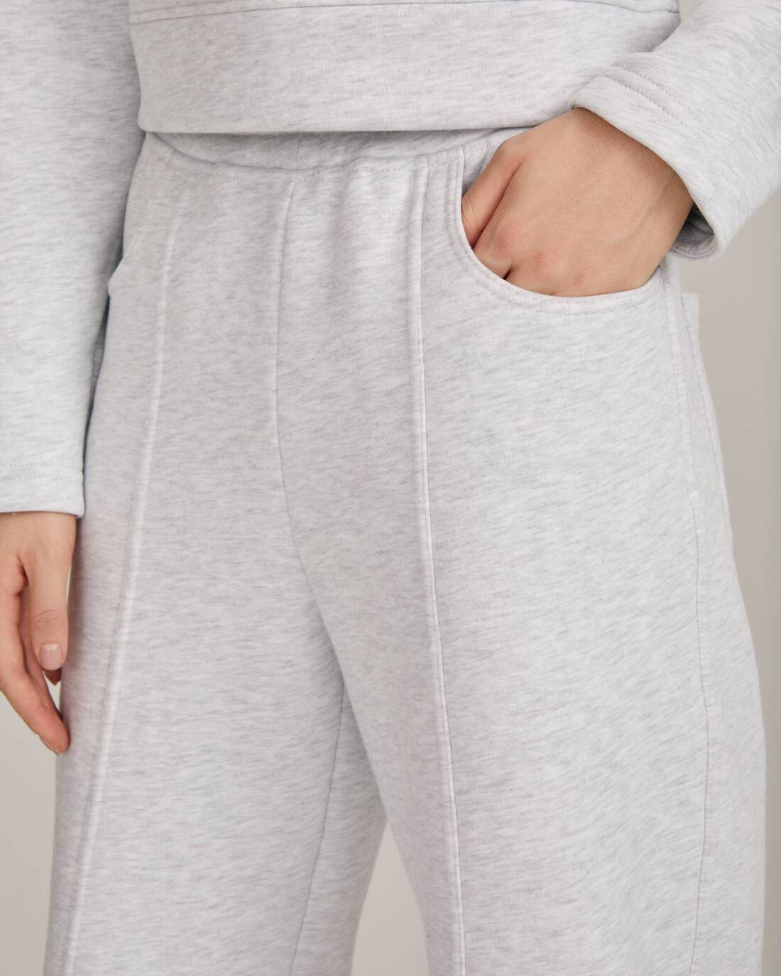 Joggers with elasticated waistband 