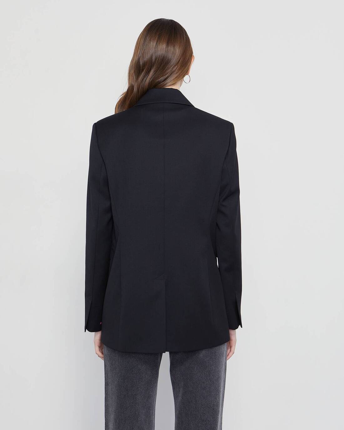Single-breasted half-fitted jacket 