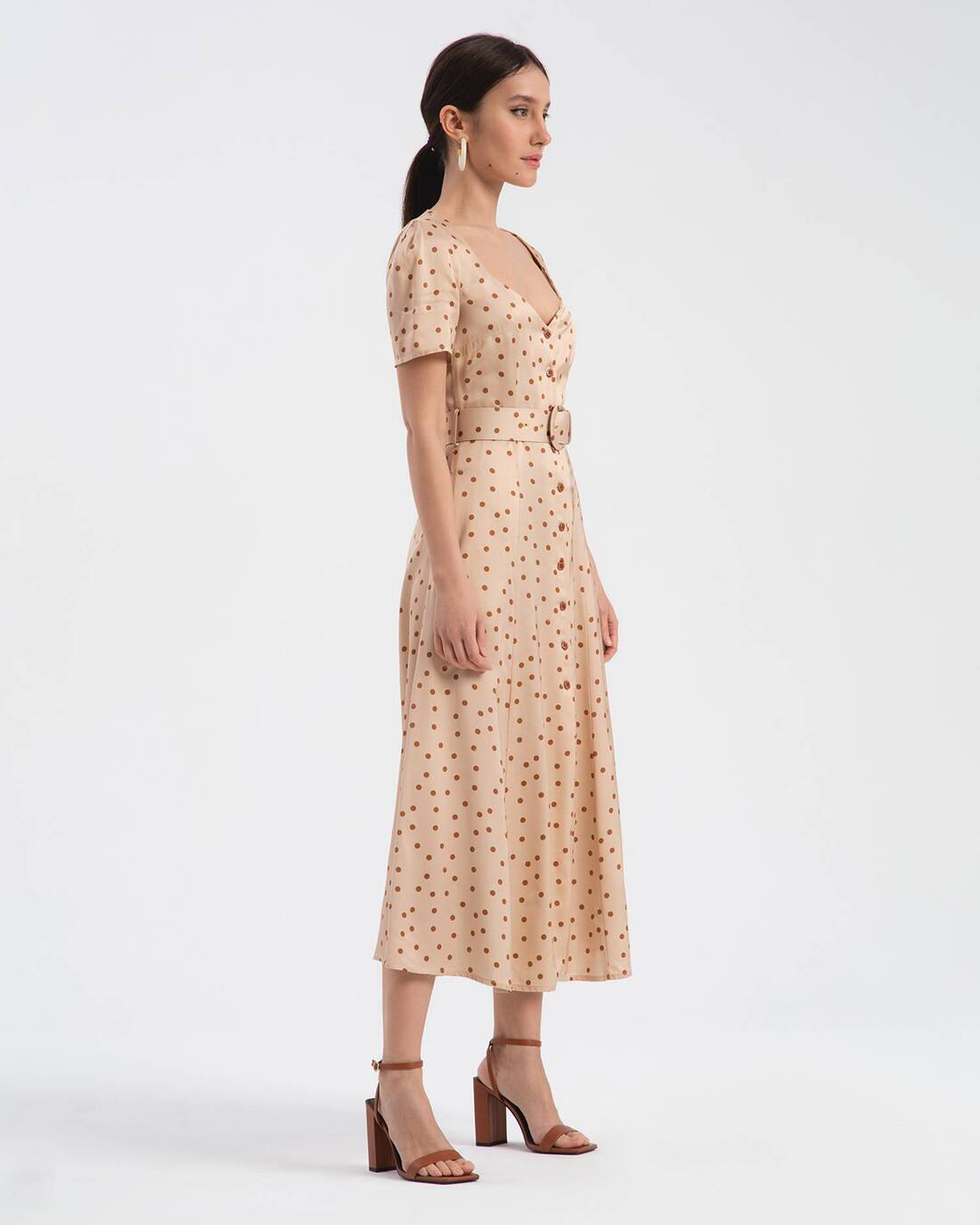 Polka dot dress with square neckline