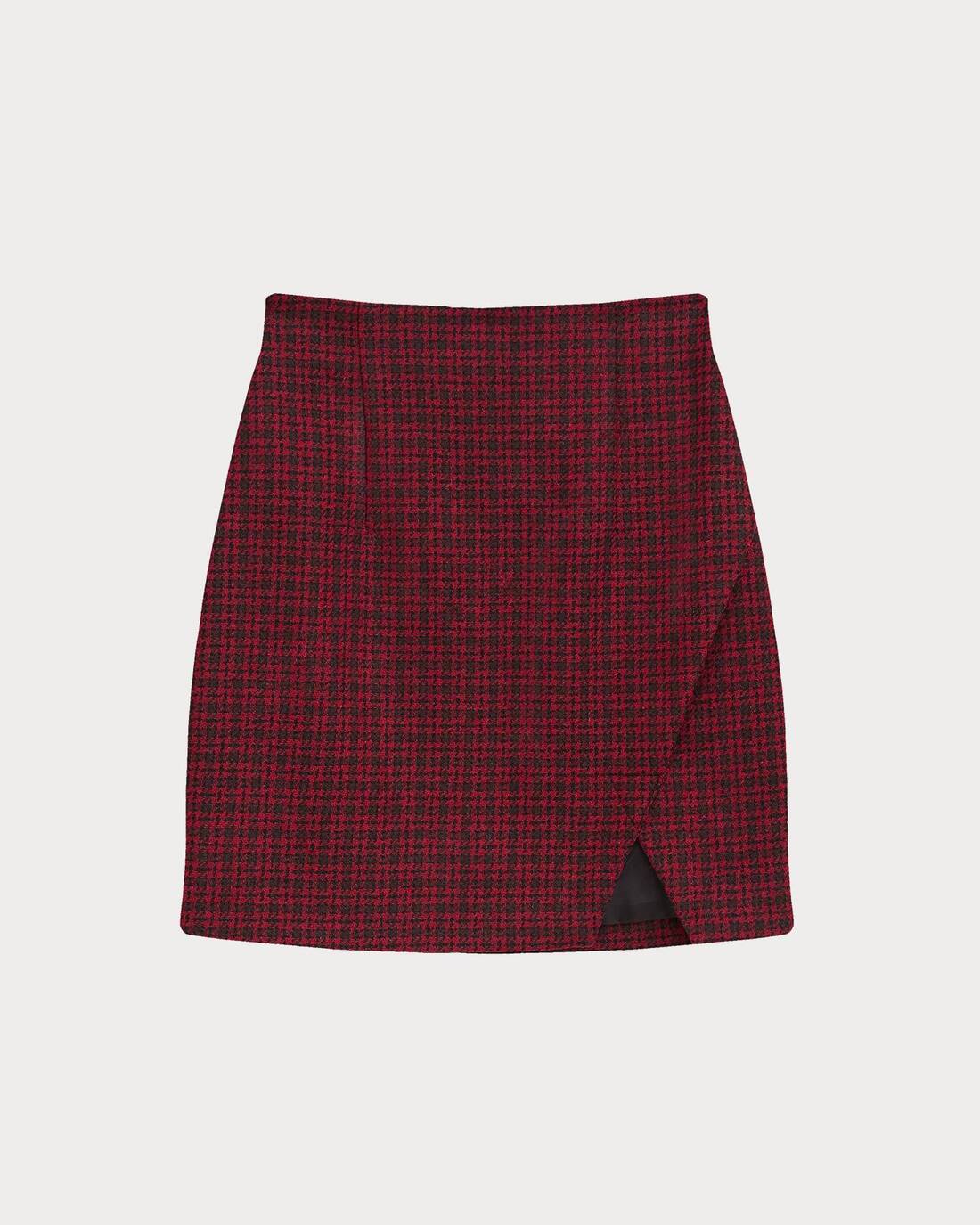  Mini skirt with slit 