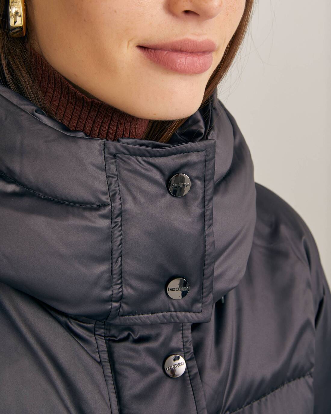 Quilted coat with hood 